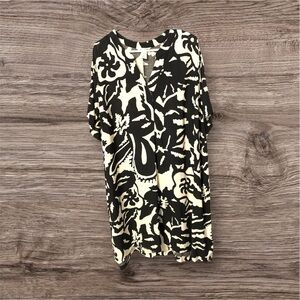 H&M Black and Cream a shift pullover dress XXL